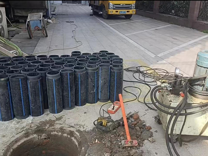 乌什PE置换管厂家 DN315置换管 非开挖管短管置换